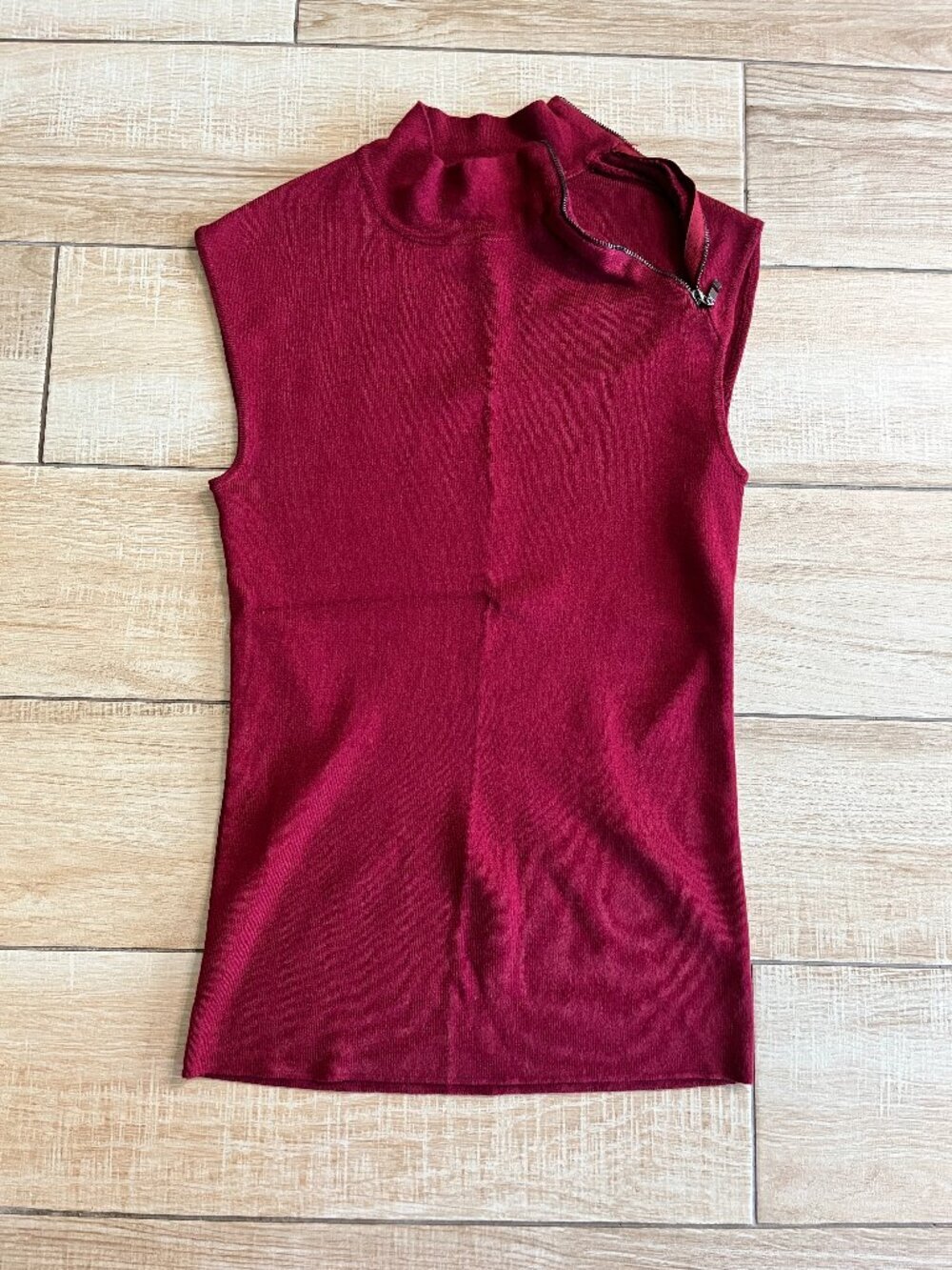 Womens Carmen Marc Valvo Red Tank Blouse - M